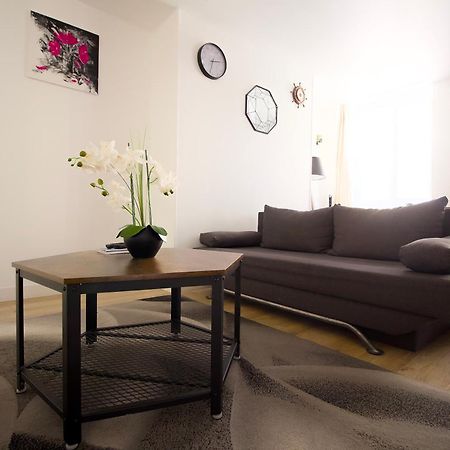 Triplex Lumineux A Cherbourg, Hyper Centre, 2 Pas Du Port & Vie Nocturne, Intendance Luxury Host 外观 照片