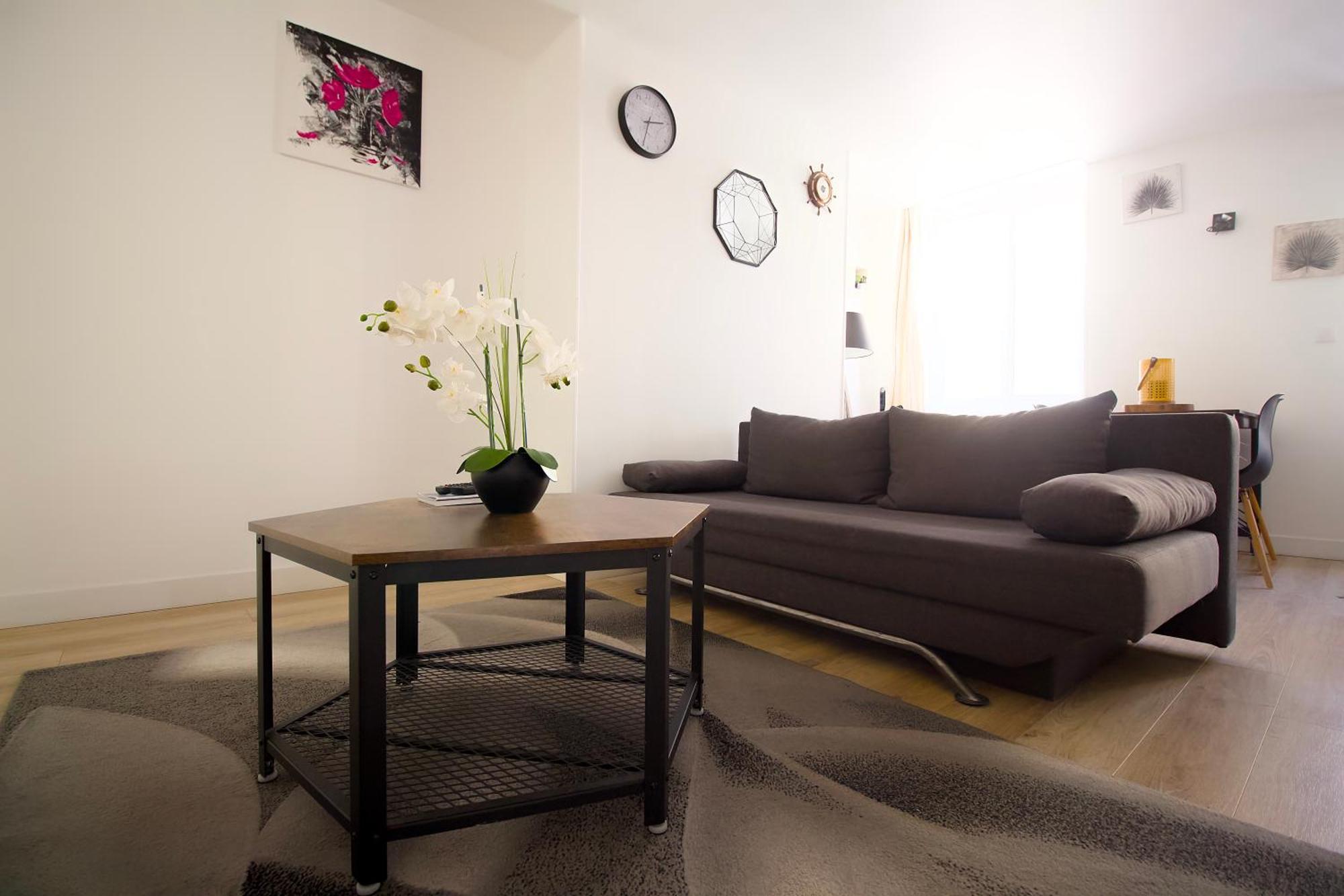 Triplex Lumineux A Cherbourg, Hyper Centre, 2 Pas Du Port & Vie Nocturne, Intendance Luxury Host 外观 照片